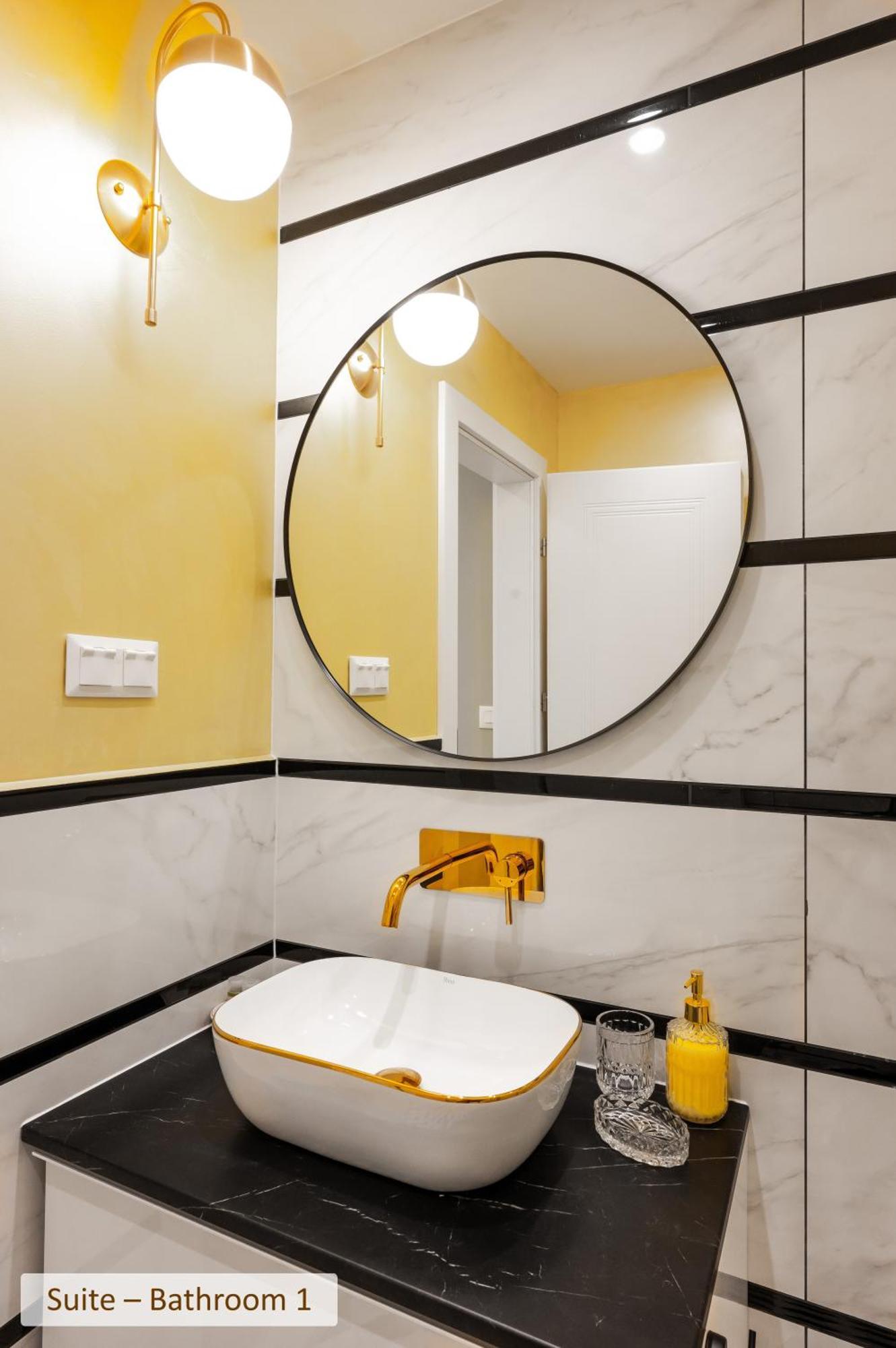 Super Stylish & With Shared Terrace By Flat Mаnager Apartment